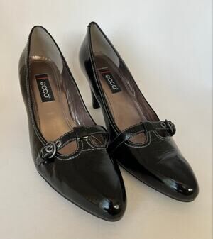 ECCO Women's Classic Black Patent Leather High Heel Pump Size 39